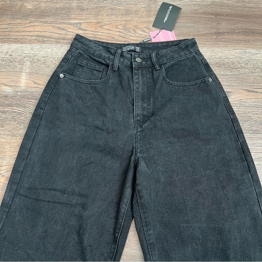 NWT Pretty Little Thing Bagg Boyfriend High-Waisted Black Jeans Distressed 6 - Picture 2 of 9